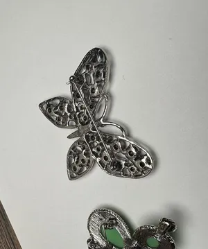 Rhinestone Butterfly Insect Brooch Pin Lot Of 2 Silver Tone 1 Green & 1 Pink thumbnail 9