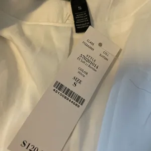 NWT White‎ House Black Market Chic Women's White Utility Jacket thumbnail 6