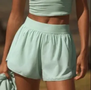Alo Yoga Match Point Short Spearmint S thumbnail 1