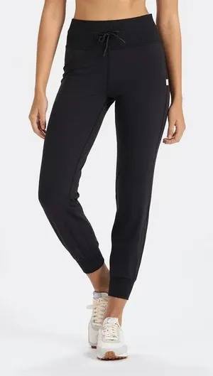 Vuori Black Active Daily Jogger thumbnail 1