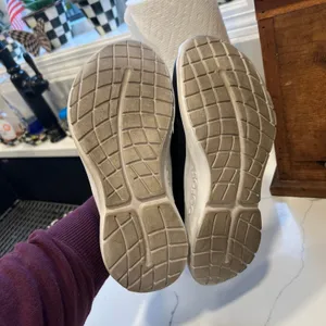 OOFOS OOmg Sport‎ Women's size 9.5 black thumbnail 3