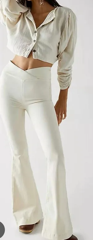 Free People High Rise Venice Beach Crossover Flare Pull On Jeans Size 27 thumbnail 1
