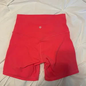 Align Shorts 6” thumbnail 1