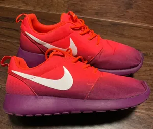 Nike Women’s  ombré Roshes thumbnail 1
