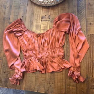 LULUS‎ Satin Ruched Top thumbnail 3