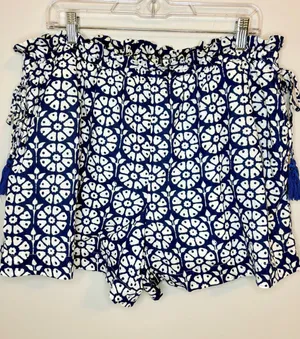 Roller Rabbit x Target L Daisy Floral Navy Side Tie Cotton Shorts thumbnail 1