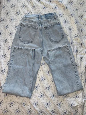 Abercrombie & Fitch Light Wash Ultra High-Rise Straight Jeans thumbnail 3