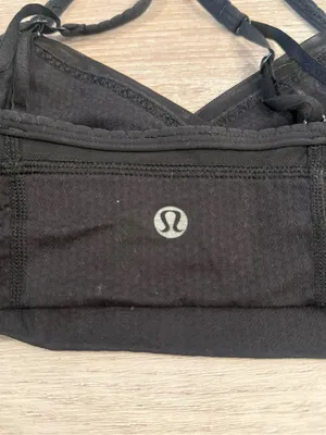 Lululemon Ujjayi Bra in Black Size 4 thumbnail 5