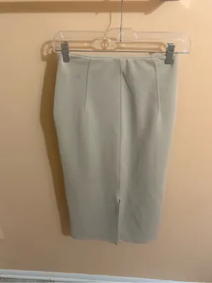 Lululemon Softstreme High-Rise Midi Skirt in Mojave Tan thumbnail 5
