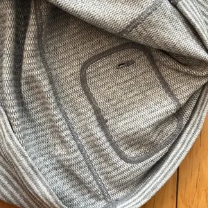 lululemon Rulu Reversible Long Sleeve Tee Top | Size 4 | EUC thumbnail 5