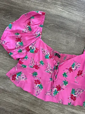 Zara pink floral feminine puff sleeve crop top blouse small thumbnail 2
