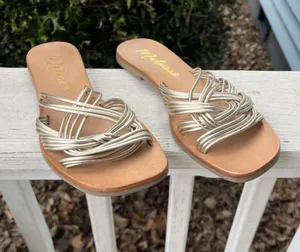 Matisse Tate Gold Sandals size 7M thumbnail 1