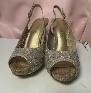Dream Paris Stuart Weitzman Gold Glitter Open-Toe Slingback Heels thumbnail 1