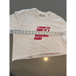 Under Armour Wisconsin Badgers Cropped T Shirt‎ Womens Medium Red White Athletic thumbnail 2