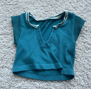 Urban Outfitters Top thumbnail 1
