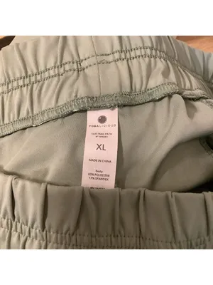 Yogalicious Size XL, Lily Pad Lux Utility 4" Cargo Short. New With Tags thumbnail 5
