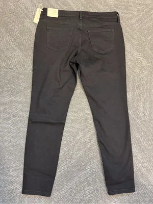 Universal Threads Mid Rise Skinny black jeans thumbnail 3