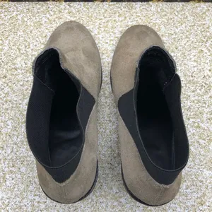 Gorgeous Suede Booties‎ Tan Size 8 thumbnail 4
