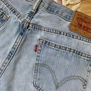 Levi's 560 Comfort Fit Jean Shorts thumbnail 4