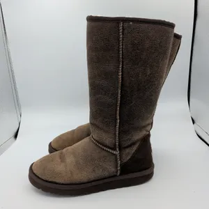 UGG Classic Tall Bomber‎ 5804 Sheepskin Lined Winter Boots Women Size 7 thumbnail 2