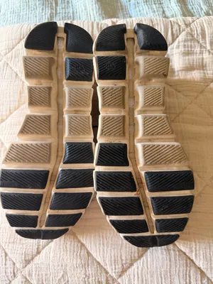 On Cloud Shoes thumbnail 4