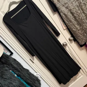 Black Long Sleeve Square Neck Maxi Dress Built in Shapewear thumbnail 2