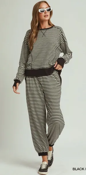 Umgee Tencel Fleece Stripe Crewneck Top -‎ Black/Ivory - Large thumbnail 1