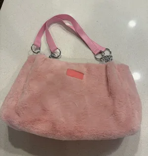 Pink faux fur bag thumbnail 1