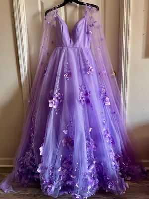 Ellie Wilde Lilac Embroidered Lace‎ Organza Sparkly Prom Dress w/Cape Sleeves 6 thumbnail 6