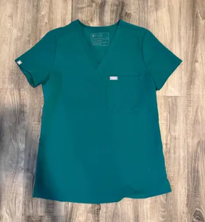 FIGS Scrub Top thumbnail 1