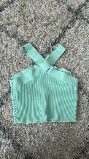 Aritzia Sculpt Knit Criss Cross Cropped Tank thumbnail 5