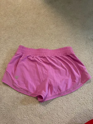 Aritzia golden MoveTech legacy shorts thumbnail 3