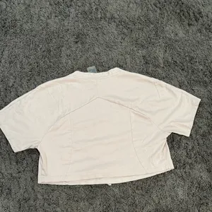 Gymshark Pink‎ Flutter Sleeve Crop Top thumbnail 2