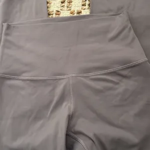 Lululemon Wunder Under Crop Leggings Size 4 thumbnail 10