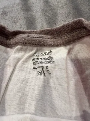 Old Navy Tee thumbnail 3