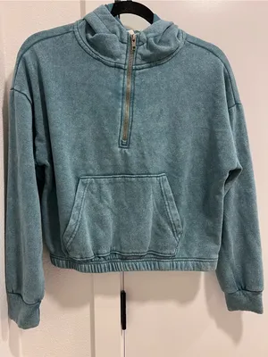 Junior turquoise crop sweater with zipper pockets Size M thumbnail 1
