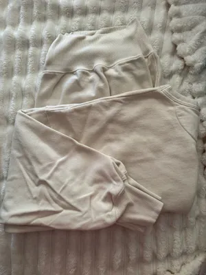 Women’s American Eagle Oversized Sweatshirt Crewneck thumbnail 3
