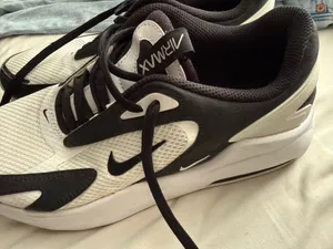 Nike Air Max Sneakers thumbnail 2