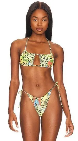 NWOT It’s Now Cool square top string bottom bikini in bananas Size undefined thumbnail 1