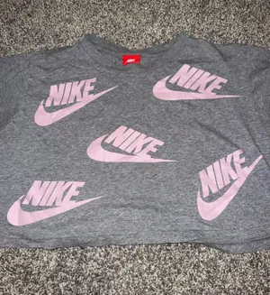 Nike Cropped thumbnail 1