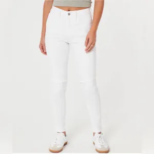 Hollister Women's Ultra High-Rise Straight Jeans White Size 3 thumbnail 2
