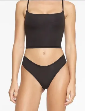 SKIMS Fits everybody cami Medium NWT black thumbnail 1