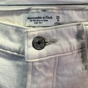 Abercrombie‎ & Fitch Jeans Women 90s Relaxed Straight High Rise Cream 29/8R thumbnail 5