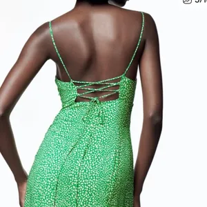 Zara Printed Corsetry-Inspired Dress Green White Leopard Cheetah Size XS thumbnail 4