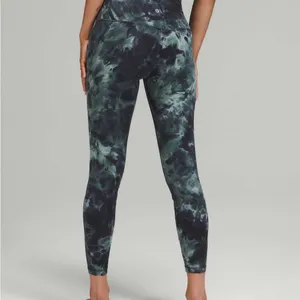 Lululemon Align HR Pant 25” Diamond Dye Silver Blue Tie Water Size 6 thumbnail 2
