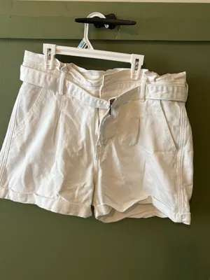 a.n.a White Denim High Rise Midi Shorts thumbnail 3