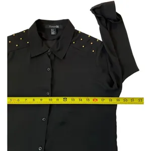 Forever 21 Women Size Medium Button Up Shirt Studded Lightweight Black #14-85E thumbnail 6