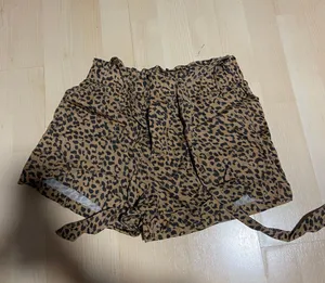 Aerie Cheetah Print Paperbag Shorts thumbnail 2