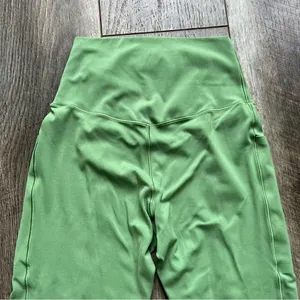 Offline by Aerie Real Me 7/8 High Rise Pocket Leggings Kelly Green Size XS thumbnail 8
