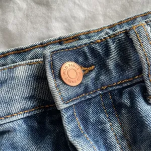 Wild Fable Denim shorts women blue Size 8 thumbnail 4